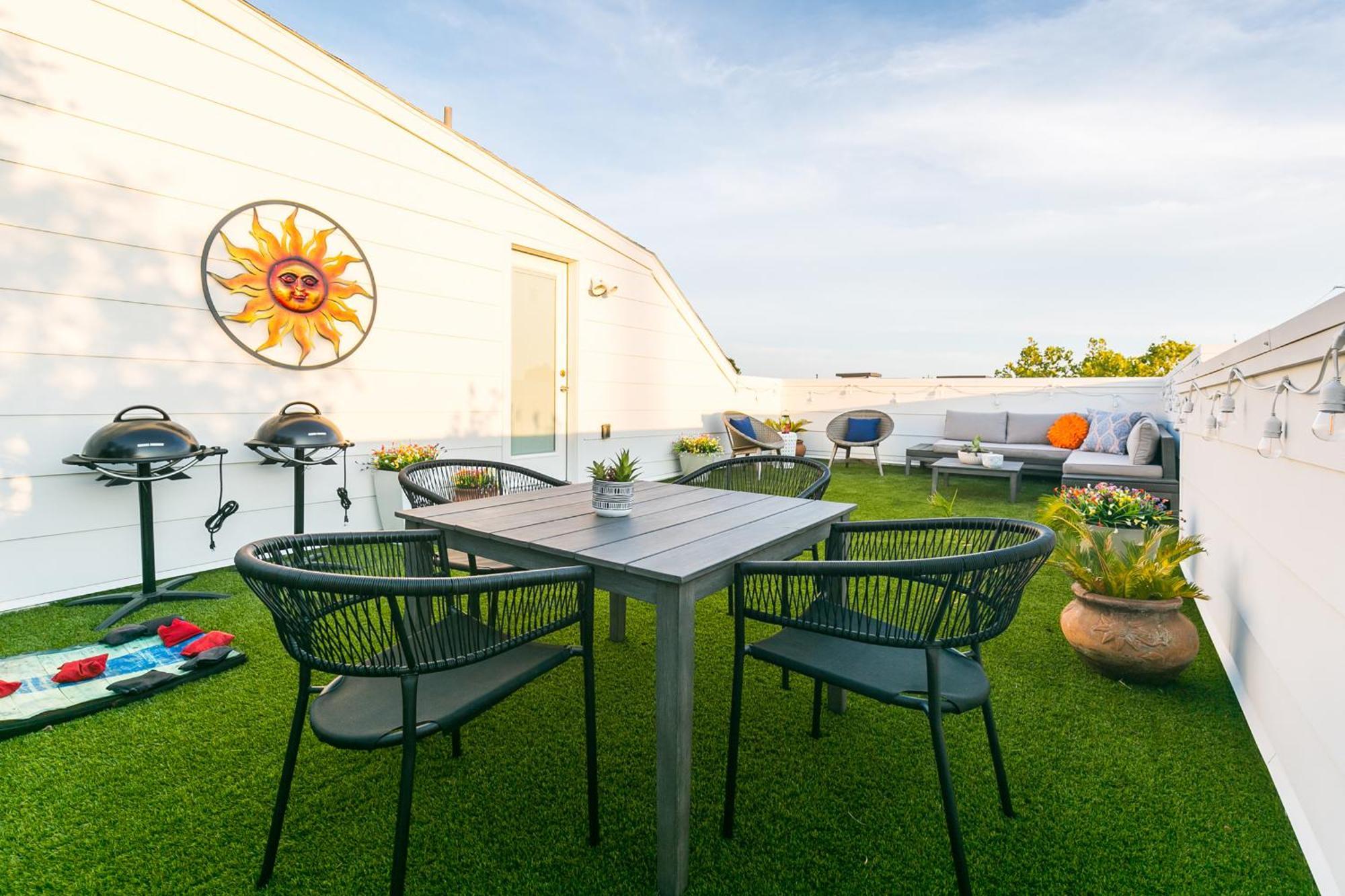 Montrose Guesthouse Suites By Dunyha Хьюстон Экстерьер фото